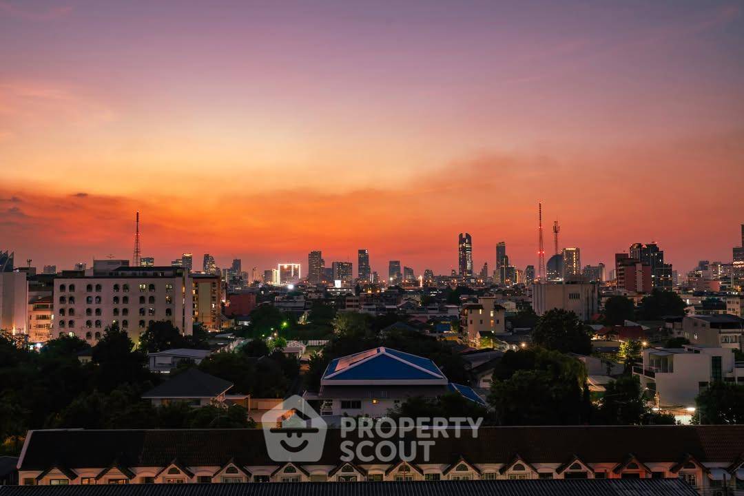 รูป คอนโด 1-ห้องนอน ที่ เดอะ คริส รัชดา 17 ใกล้ MRT สุทธิสาร (ID 2837930) - รูปที่ 4/8