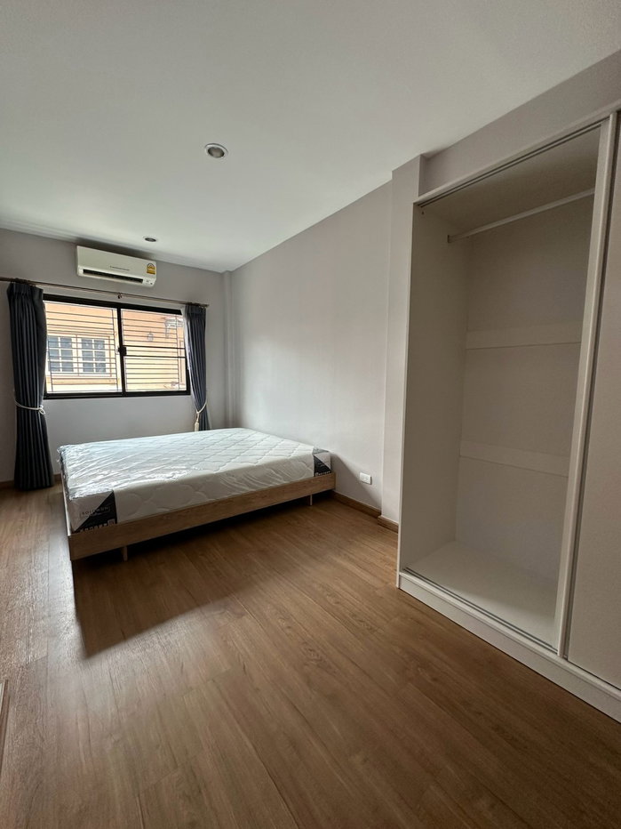 รูป 🏡✨ ให้เช่าทาวน์โฮม 3 ชั้น Siri House รัชดา 18 | ลาดพร้าว 80 เฟอร์ครบพร้อมอยู่ - รูปที่ 5/14