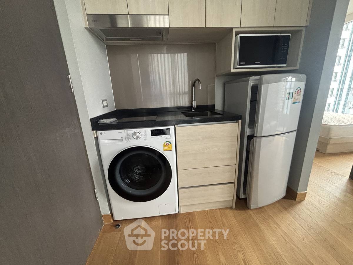 picture 30th-Floor 1-BR At The Lumpini 24 Near BTS Phrom Phong (ID 3014484) - 4/19
