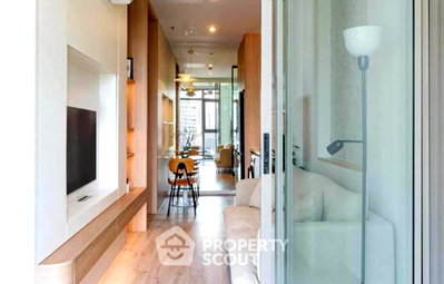 คอนโดให้เช่า : คอนโด 1 ห้องนอน Rhythm Ekkamai Estate ใกล้ BTS ทองหล่อ (ID 3313003)