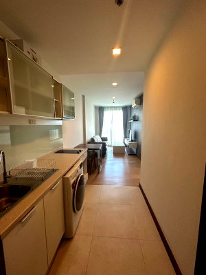 Condos for rent : The Astra condo for rent 1 bedroom swimming pool view