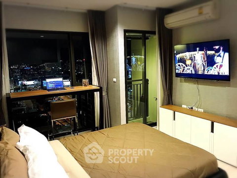 34th-Floor 1-BR Rhythm Asoke For Sale Near MRT Phra Ram 9 (ID 622611)