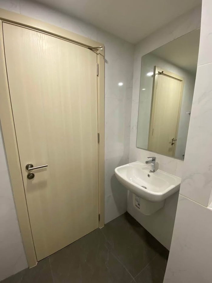 picture 🔥🔥 Urgent! 24 sq.m. unit for rent – ​​only 9,380 THB/month 🔥🔥  🏙️ For Rent: Origin Plug & Play E22 Station - 3/8