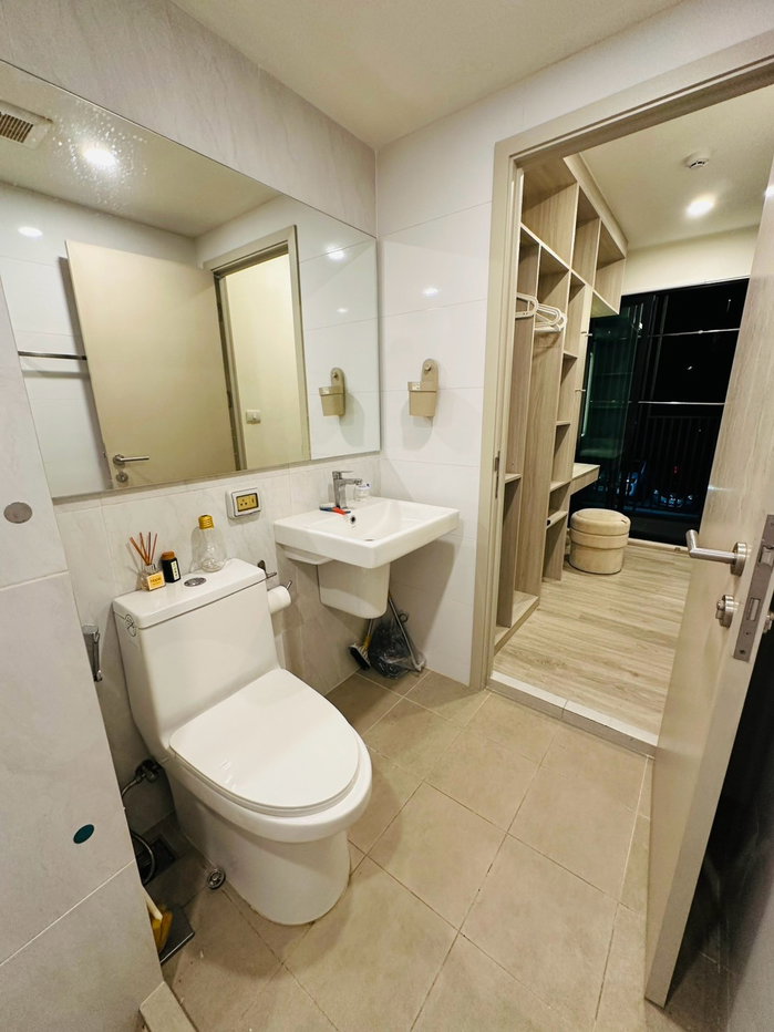 picture 💛 𝐅𝐨𝐫 𝐑𝐞𝐧𝐭 ❌ NOT PET-FRIENDLY 📍 Origin Play Sri Udom Station 💸 Only 15,000 THB/month* - 8/17