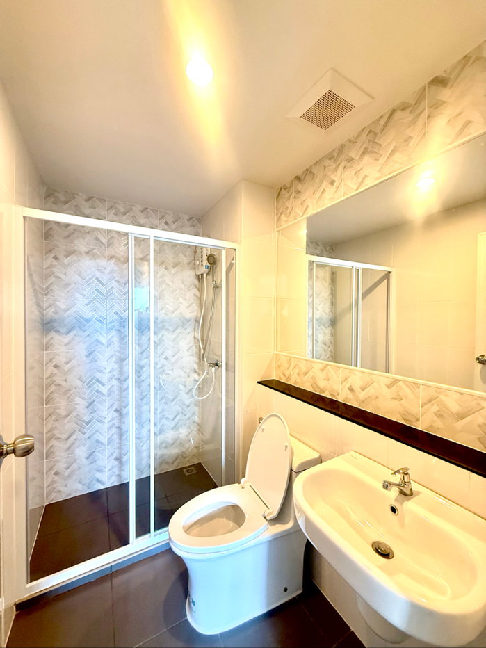 picture Regent Home Wutthakat condo for rent  BTS Wutthakat 380m - 4/10