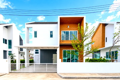 เช่าบ้านเดี่ยว แม่ริม เชียงใหม่ : 🏡✨ บ้านเดี่ยว 2 ชั้นให้เช่า ทำเลแม่ริม เชียงใหม่ | 3 ห้องนอน 3 ห้องน้ำ | บ้านในโครงการ รปภ. 24 ชม. ✨🏡  #AMR-H0327