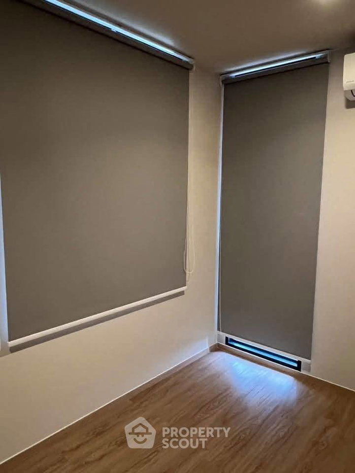 picture 25th-Floor 1-BR Condo At The Issara Sathorn, Sathon (ID 3314090) - 9/10