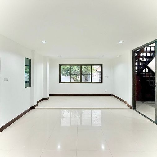 ให้เช่าบ้านเดี่ยว 8 ห้องนอน 96 ตร.ว. เขตบึงกุ่ม