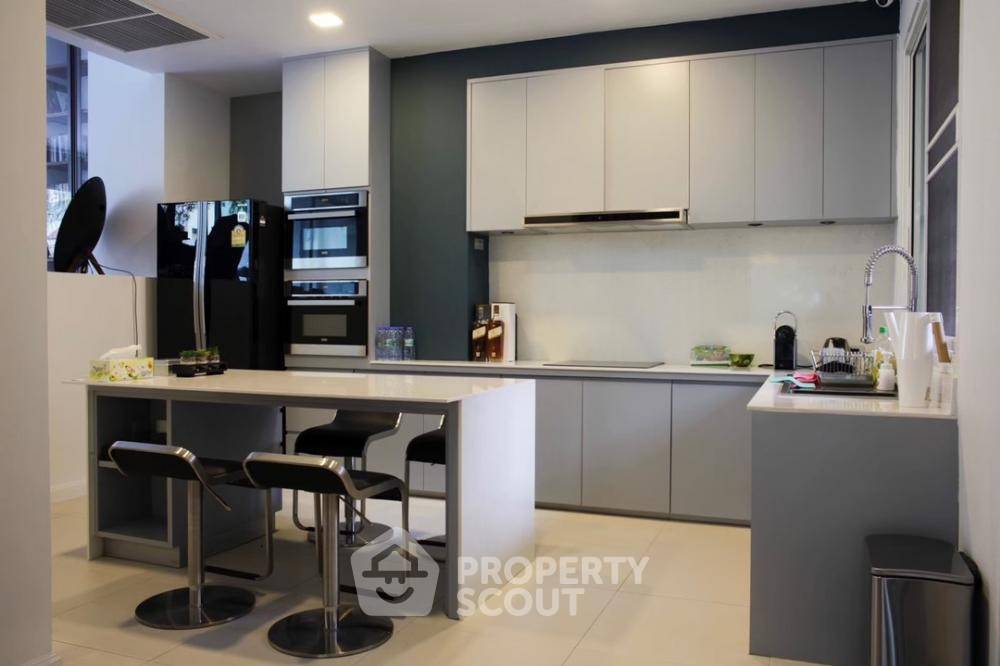 รูป คอนโด 3 ห้องนอน 650 ตร.ม. Prompak Gardens ใกล้ BTS พร้อมพงษ์ (ID 1032317) - รูปที่ 20/48
