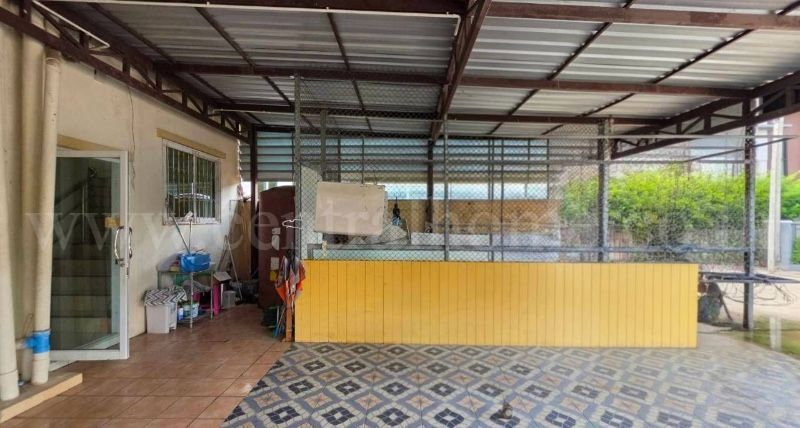 รูป โฮมออฟฟิศ 3 ชั้น 2 คูหา 360 ตารางเมตร ติดถนนสุขุมวิท ตรงข้ามโรงกลั่นน้ำมัน IRPC ระยอง ราคาถูก - รูปที่ 25/27