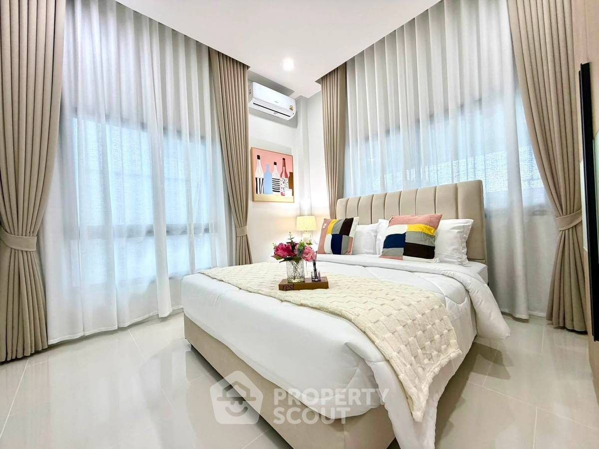 รูป บ้านเดี่ยว 3 ห้องนอน ขนาด 160 ตร.ม. สำหรับขายใน Areeya Villa พัทยา (ID 3314066) - รูปที่ 13/15