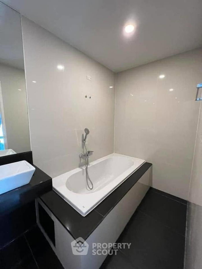 picture 1-BR Duplex at Bangkok Horizon Sathorn near BTS Saint Louis (ID 1836448) - 6/9