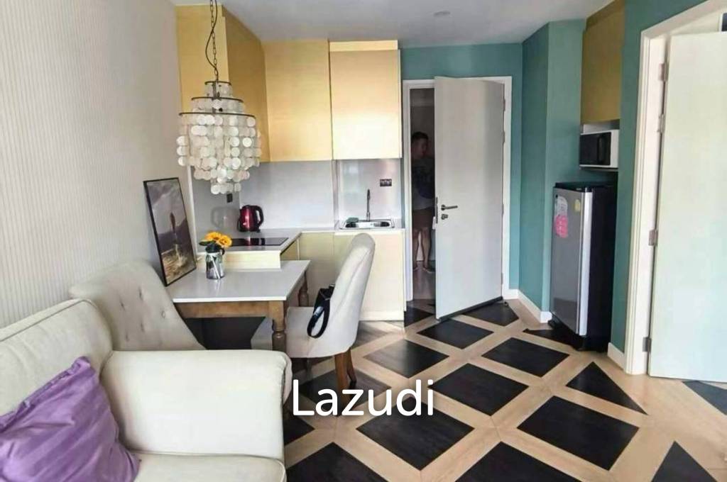 picture Charming 1-Bed Pool View Condo at Espana Resort - 3/9