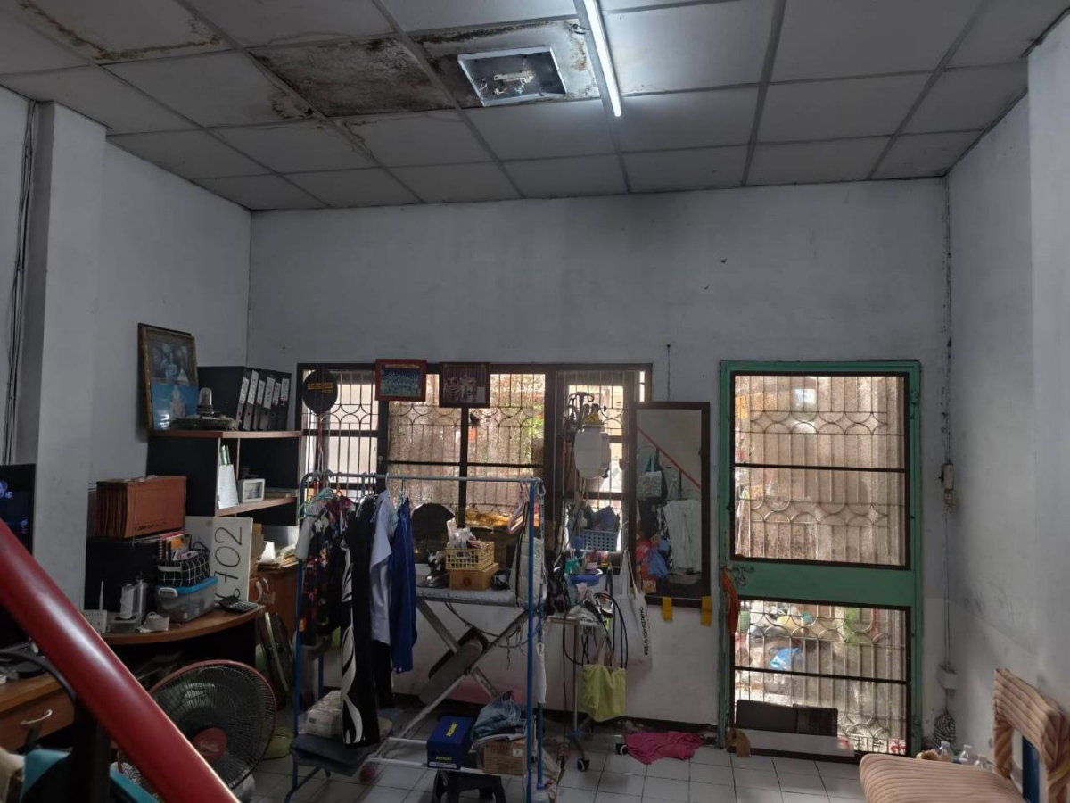 รูป ขายบ้านทาวน์เฮาส์ 3 ชั้น ซอยคู้บอน 27 หมู่บ้านรามอินทรา 71 - รูปที่ 4/8