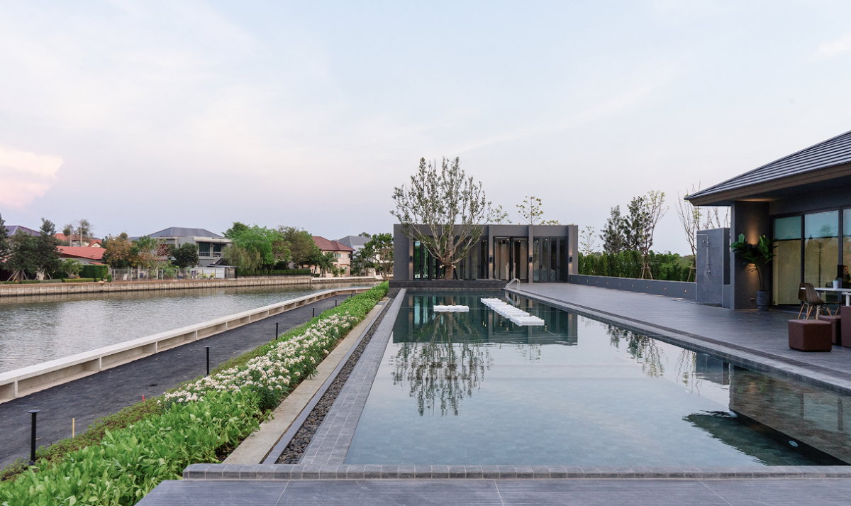 รูป ESSENTIA Rama 2 บ้านหรู Modern Tropical | Haven 304 ตร.ม. ที่ดิน 65 ตร.ว. | 4 ห้องนอน 2 Master | 14 ล้านบาท - รูปที่ 13/18