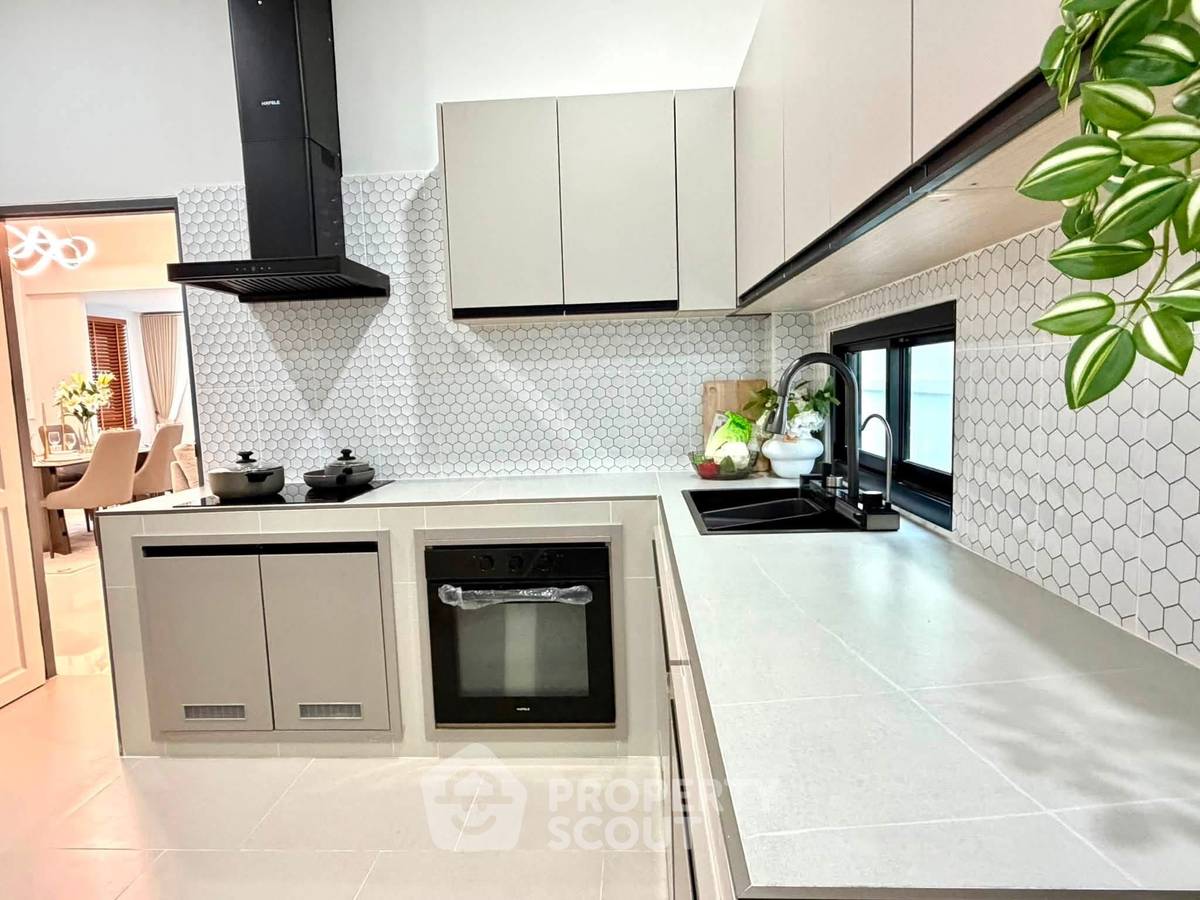รูป บ้านเดี่ยว 3 ห้องนอน ขนาด 160 ตร.ม. สำหรับขายใน Areeya Villa พัทยา (ID 3314066) - รูปที่ 4/15