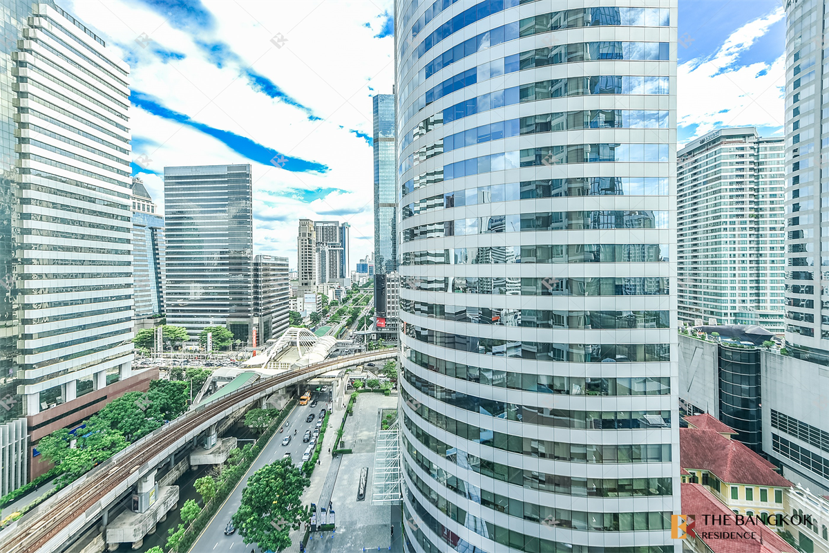 picture The Infinity near BTS Saint Louis Special deal, best price ever - 7/10