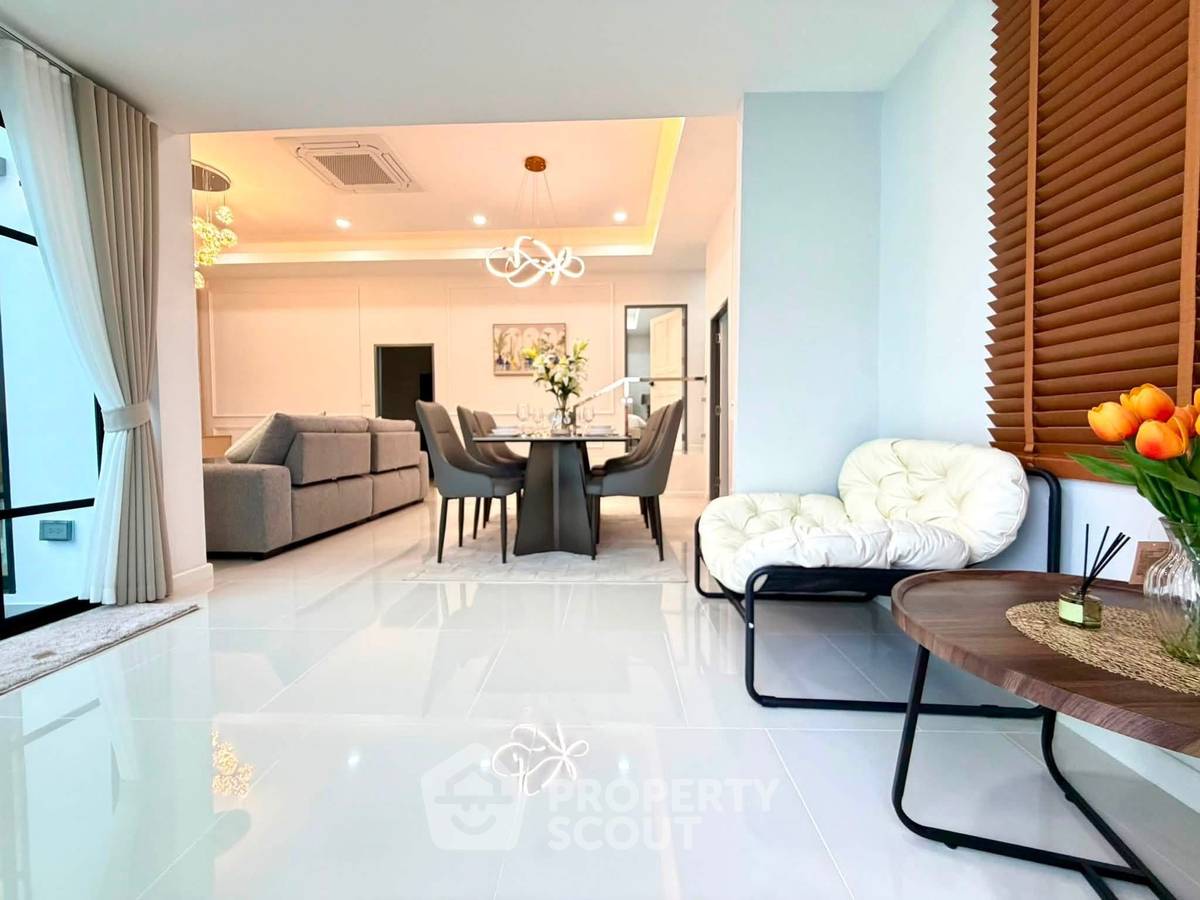 รูป บ้านเดี่ยว 3 ห้องนอน ขนาด 160 ตร.ม. สำหรับขายใน Areeya Villa พัทยา (ID 3314066) - รูปที่ 5/15