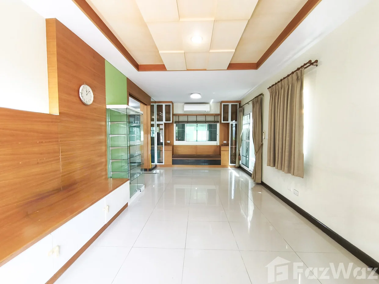 picture Passorn Prestige Onnut 6787994 - 6/57