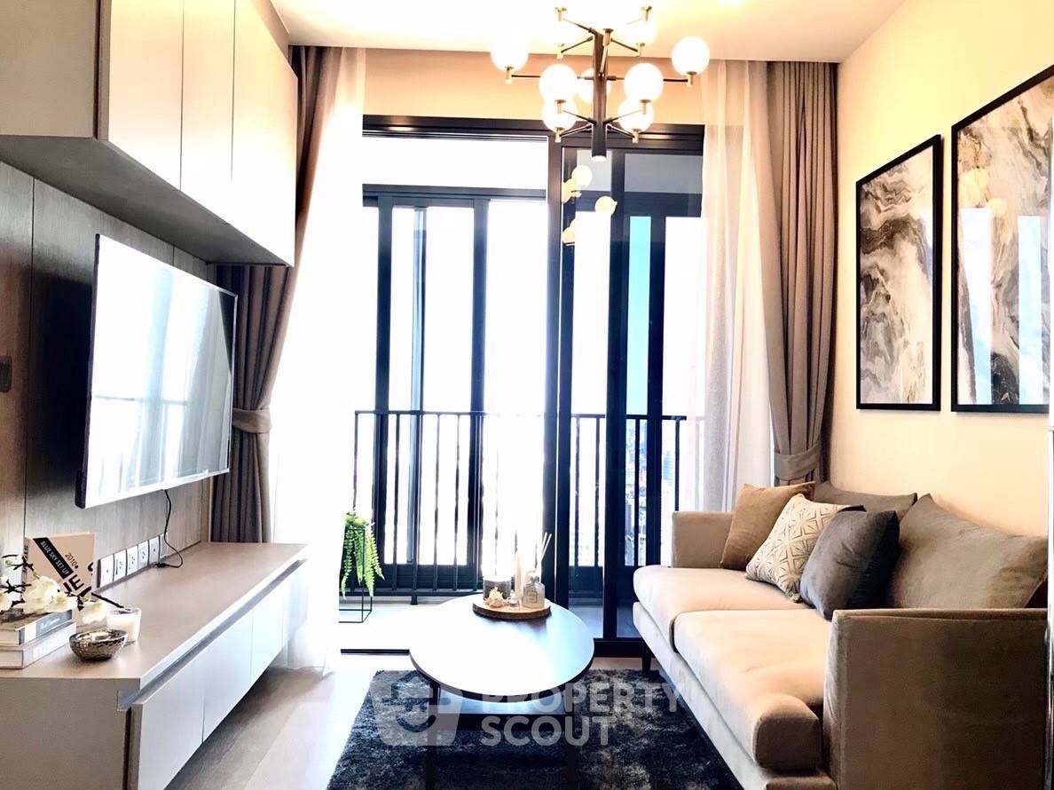 picture 45th-Floor 2-BR 70m To MRT Sukhumvit | Ashton Asoke (ID 3318782) - 2/16