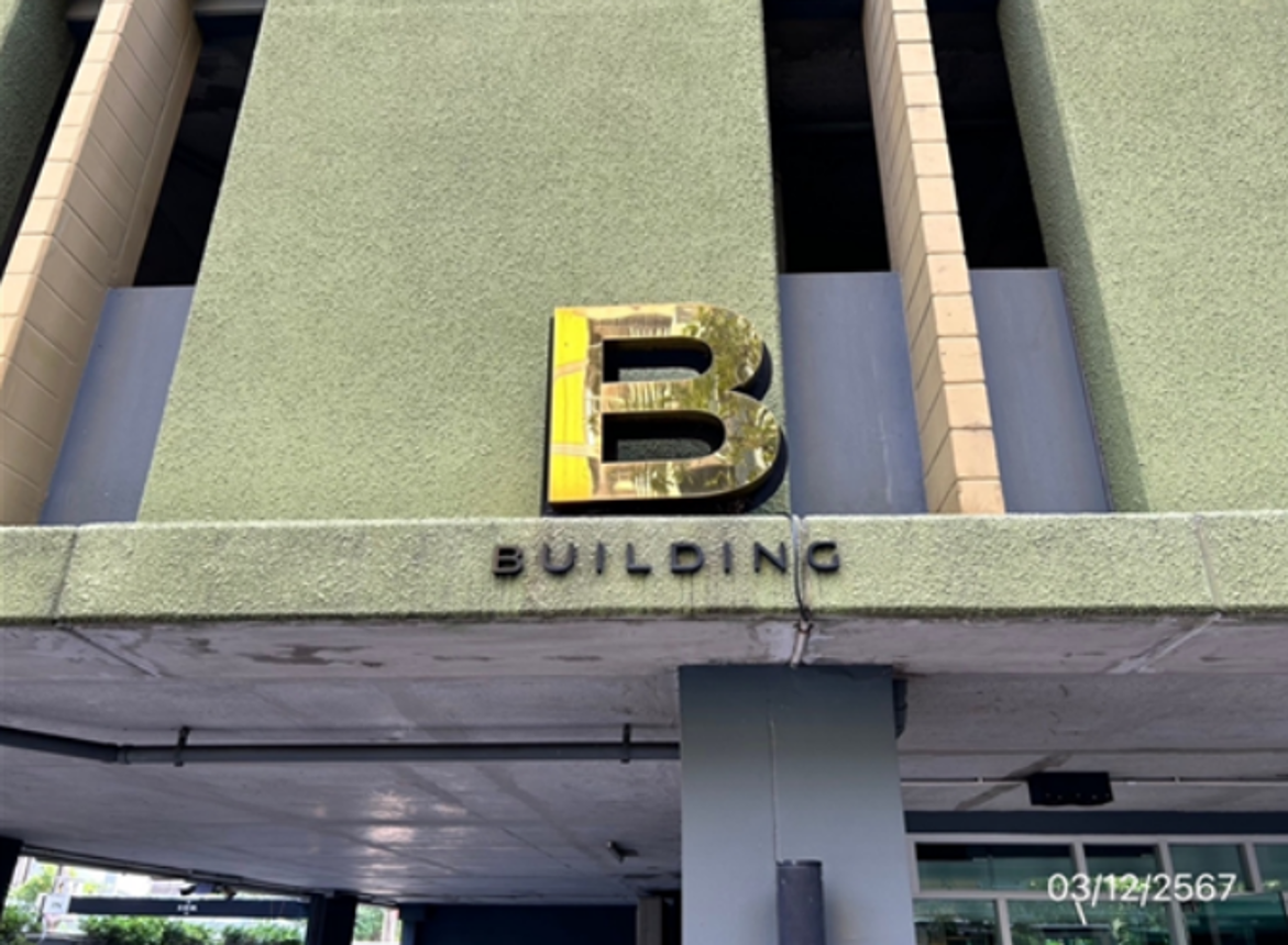 picture CONDO 25.98 Sq.m. Khlong Toei Bangkok for 3.1M - 8/15