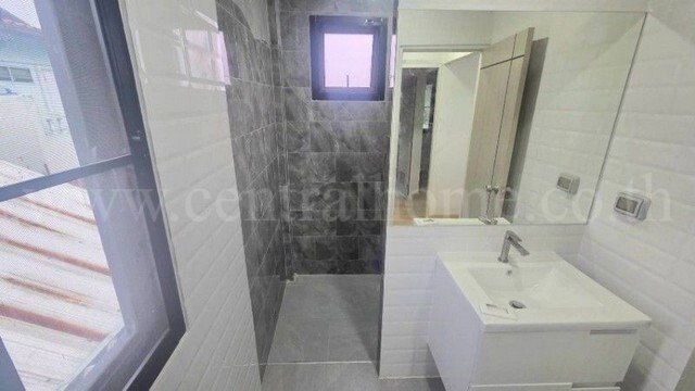 รูป บ้านใหม่ สไตล์โมเดิร์นทรอปิคอล ประชาชื่น สามัคคี นนทบุรี - รูปที่ 18/19