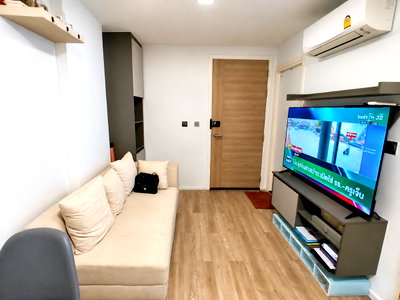 Condos for sale : Condo for Sale at Atmoz Ladprao 15, Near MRT Ladprao  35.4 sq.m.  2 Bedrooms 5th Floor Pool View