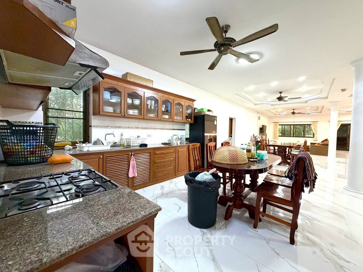 picture 4-BR House close to Huai Yai (ID 3315952) - 6/24
