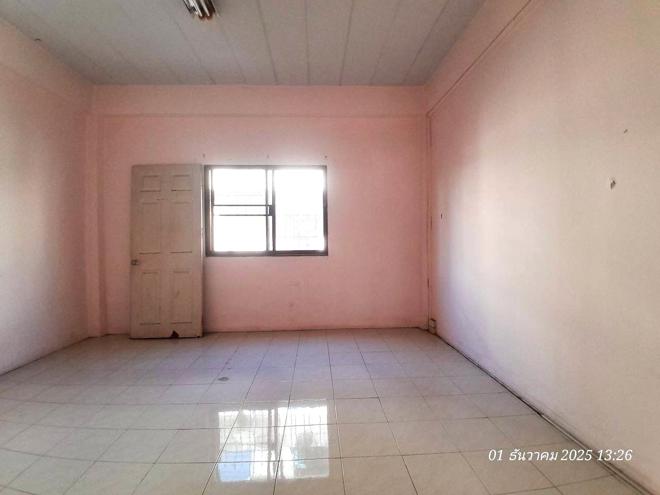 picture SHOP HOUSE 18 Sq.w. Lat Krabang Bangkok for 2.3M - 9/33
