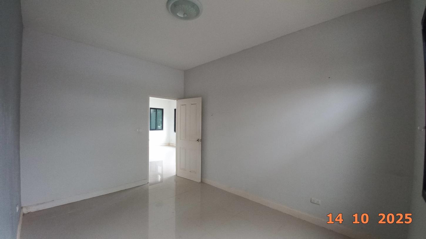 picture TOWN HOUSE 43.3 Sq.w. Si Racha Chonburi for 2M - 18/25