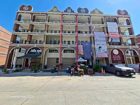 SHOP HOUSE 17 Sq.w. Krathum Baen Samut Sakhon for 4.3M