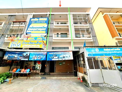 Shophouses for sale Hemaraj Chonburi Industrial Estate : SHOP HOUSE 27.8 Sq.w. Si Racha Chonburi for 4.3M