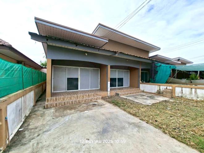รูป ทาวน์เฮ้าส์ 50.7 ตร.วา เกล็ดแก้ว 10 นิคมพัฒนา ระยอง 1.8M - รูปที่ 2/35
