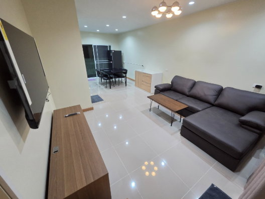 รูป ให้เช่าทาวโฮม 3 ชั้น วิลเลตซิตี้ พัฒนาการ 38 3 นอน 2 น้ำ 2 ห้องนั่งเล่น 2 ที่จอด เพิ่งปรับปรุงใหม่ สภาพใหม่เอี่ยมทั้งหลัง ตกแต่งครบ พร้อมเข้าอยู่ - รูปที่ 3/25