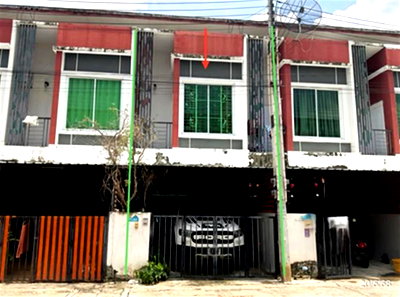 Townhouses for sale : TOWN HOUSE 16.5 Sq.w. Pluak Daeng Rayong for 1.6M