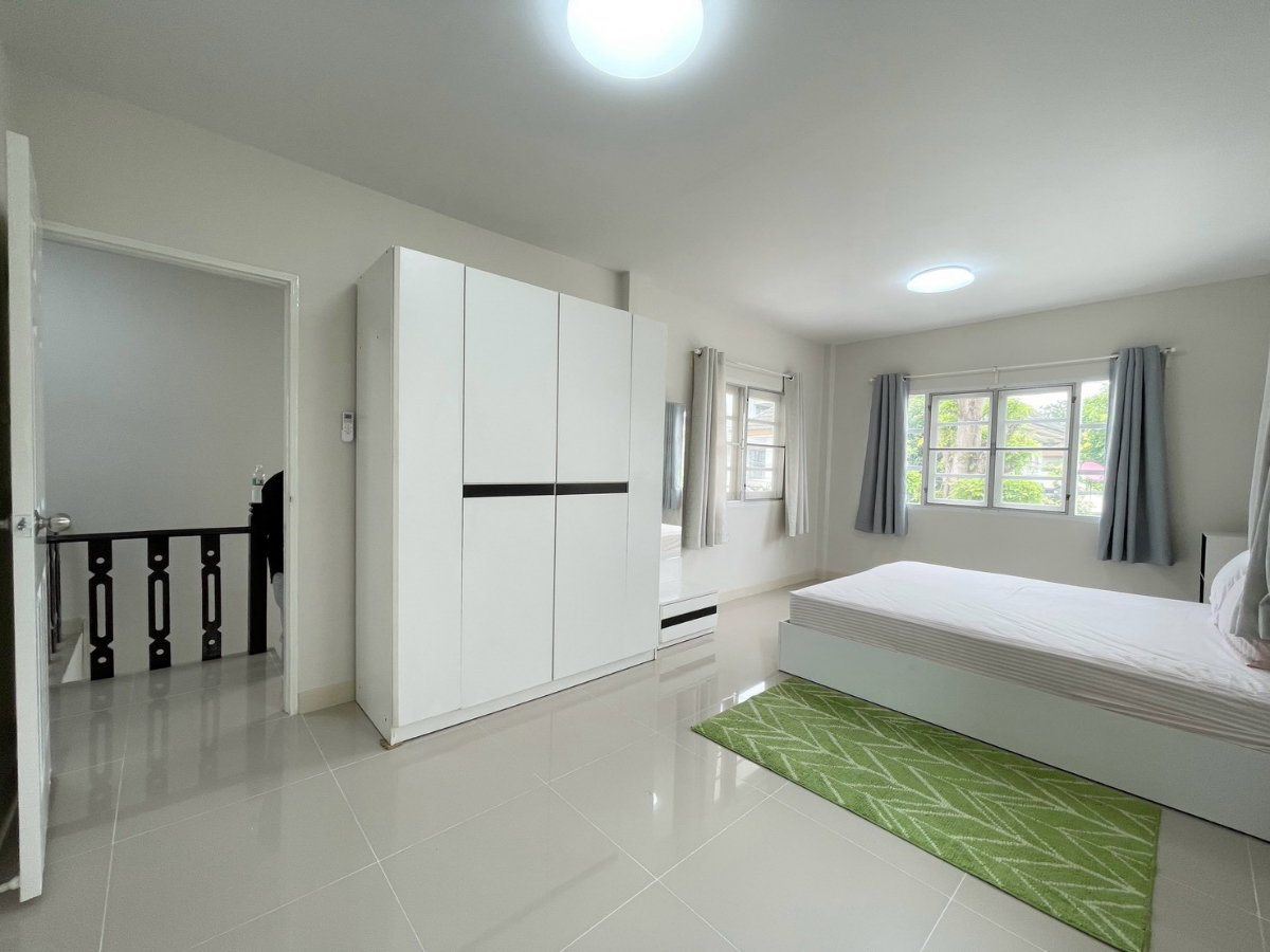 รูป ให้เช่า บ้านเดี่ยว หมู่บ้านอุทยานทอง แจ้งวัฒนะ–ปากเกร็ด 19 | 200 ตร.ม. | 4 ห้องนอน + ห้องอเนกประสงค์ | จดทะเบียนบริษัทได้ - รูปที่ 21/30