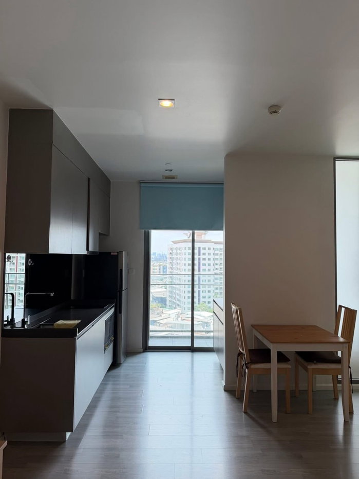 picture The Room Sukhumvit                     69  - 3/13