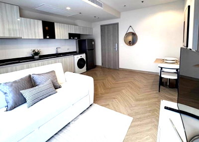 คอนโดให้เช่า : คอนโด 1 ห้องนอน 44 ตร.ม. HQ Thonglor ใกล้ BTS ทองหล่อ (ID 3303151)