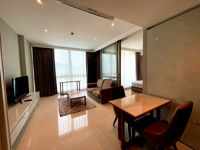 Condos for rent 700 Year Sports Arena Chiang Mai : Condo for rent at Hilltania luxury condo Chiang Mai  Tel. 082-3899314(Bubu)