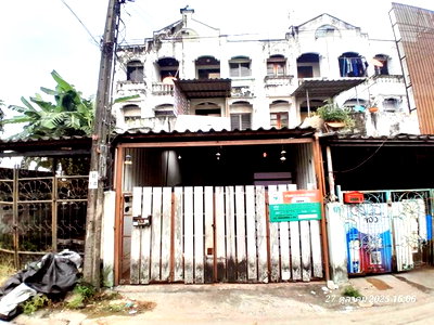 Townhouses for sale Ramintra Road : TOWN HOUSE 23.8 Sq.w. Min Buri Bangkok for 1.9M