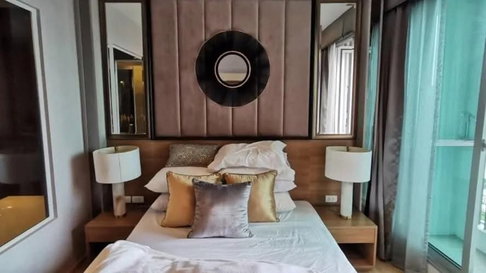 AA16147 | 1Bed | 1Bath | BTS Saphan Taksin | 45sqm | THB 35,000/mo | Fl.31 — Rhythm Sathorn Bangkok
