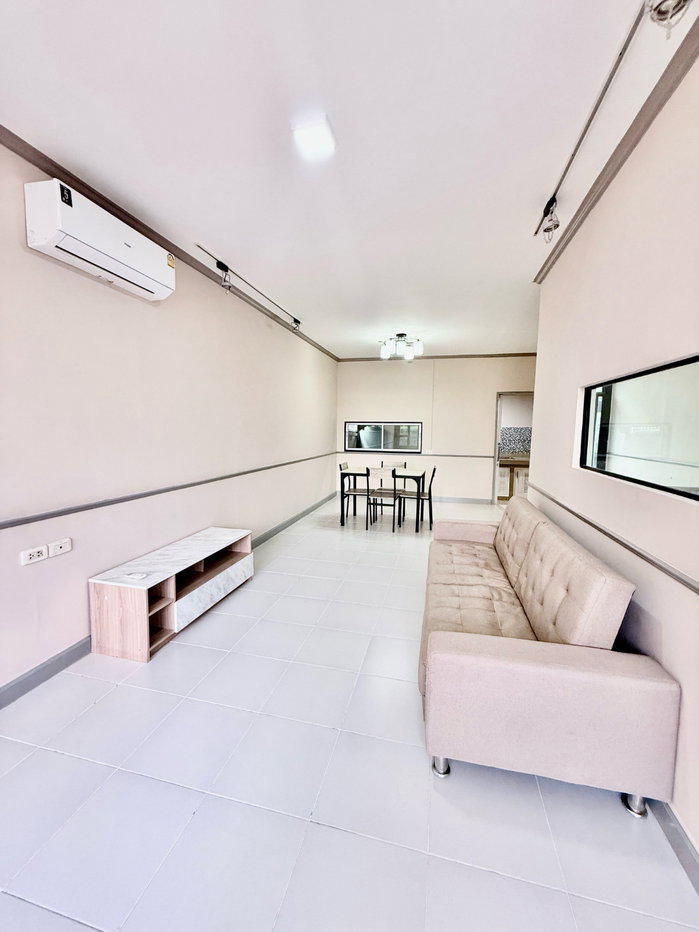 รูป 🏡✨ ให้เช่าทาวน์โฮม 2 ชั้น – อารียา เดอะคัลเลอร์ ลาดปลาเค้า ทำเลเชื่อมต่อ เกษตร–นวมินทร์ / ลาดพร้าว / รามอินทรา - รูปที่ 2/16