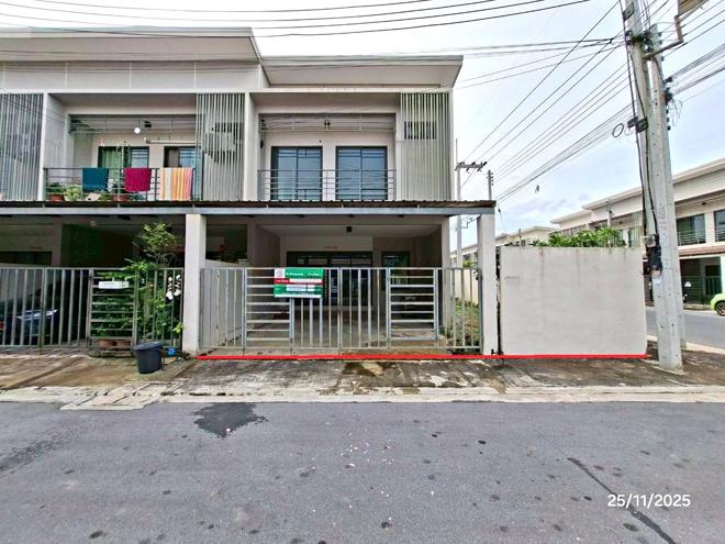 รูป ทาวน์เฮ้าส์ 35.1 ตร.วา รัชธานี 11 ธัญบุรี ปทุมธานี 2.4M - รูปที่ 1/31