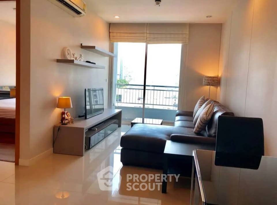 picture 1-BR Condo at Circle Condominium near MRT Phetchaburi (ID 3319570) - 2/6