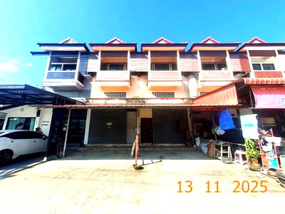 Shophouses for sale 700 Year Sports Arena Chiang Mai : SHOP HOUSE 23.6 Sq.w. Muang Chiang Mai Chiang Mai for 3.3M