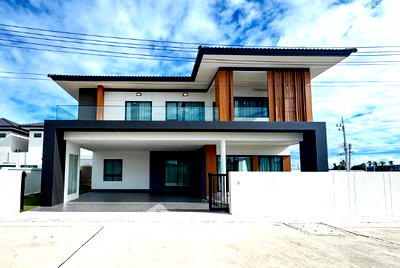 บ้านเดี่ยว ชลบุรี : วิลล่า 4-ห้องนอน ใกล้ ห้วยใหญ่ (ID 3314663)