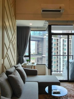 รูปภาพ Condo for RENT : Sieamese Rama 9 𝐒𝐢𝐳𝐞 : 40 sqm. DUPLEX 1 Bedroom /1 Bathroom / City view /Closed kitchen 𝐅𝐥𝐨𝐨𝐫 : 17th Fully furnished