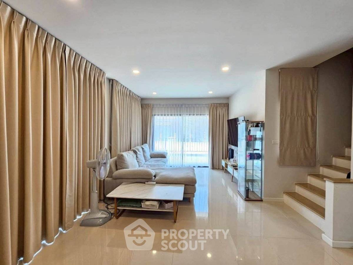 รูป บ้าน 3-ห้องนอน ที่ บริทาเนีย บางนา กม.26 ใน บางบ่อ (ID 3317318) - รูปที่ 3/16