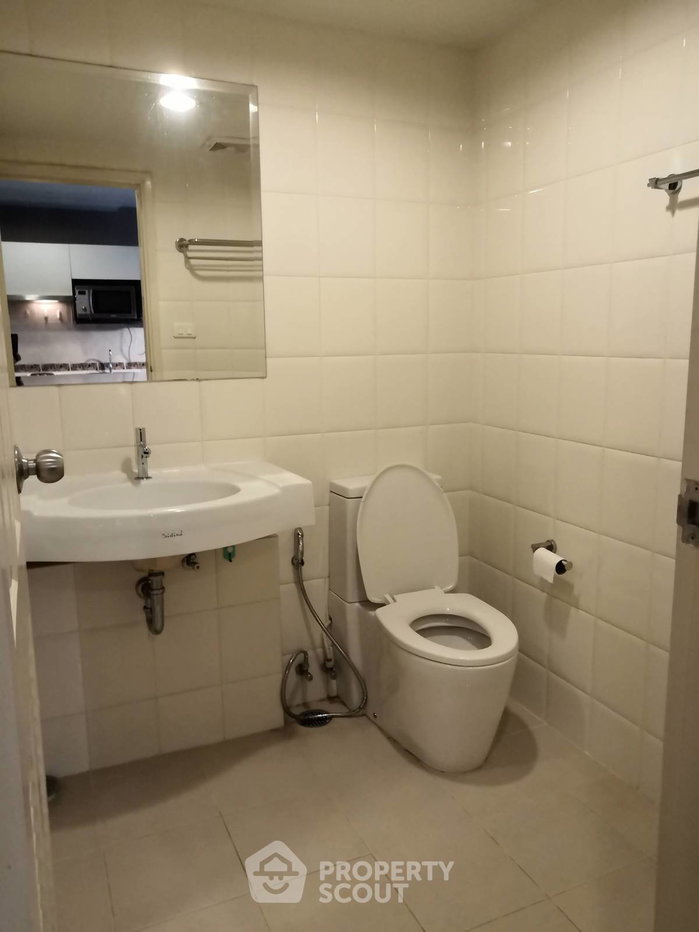 picture 1-BR Condo At Baan Navatara Condominium, Nuan Chan (ID 3316252) - 9/9