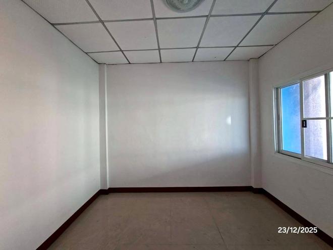 picture TOWN HOUSE 18 Sq.w. Thanyaburi Pathumthani for 999,000 - 12/31